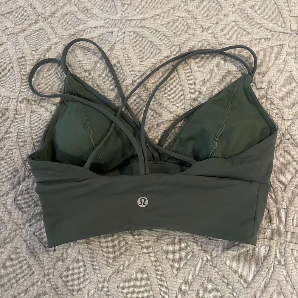 Lululemon pushing limits strappy bra